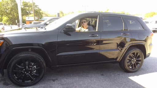 Jeep Dealer «Marlow Motor Company», reviews and photos, 707 N Commerce Ave, Front Royal, VA 22630, USA