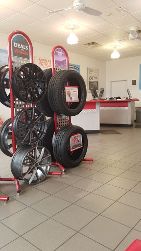 Tire Shop «Discount Tire Store - Tyler, TX», reviews and photos, 3910 S Broadway Ave, Tyler, TX 75701, USA