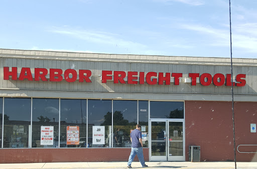 Hardware Store «Harbor Freight Tools», reviews and photos, 34900 Groesbeck Hwy, Charter Twp of Clinton, MI 48035, USA