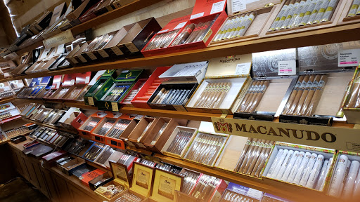 Tobacco Shop «Blue Smoke of Dallas», reviews and photos, 4560 W Mockingbird Ln, Dallas, TX 75209, USA