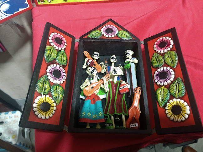 Comentarii opinii despre Mercado de Artesanias