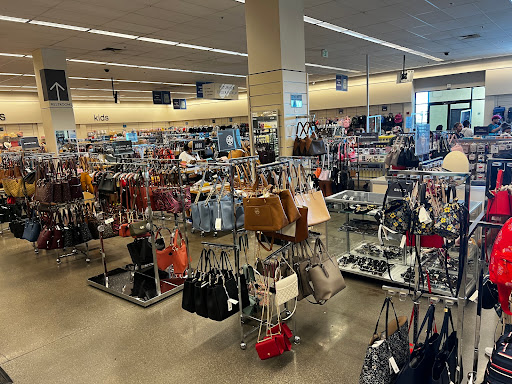 Department Store «Nordstrom Rack Glendale Fashion Center», reviews and photos, 227 N Glendale Ave, Glendale, CA 91206, USA