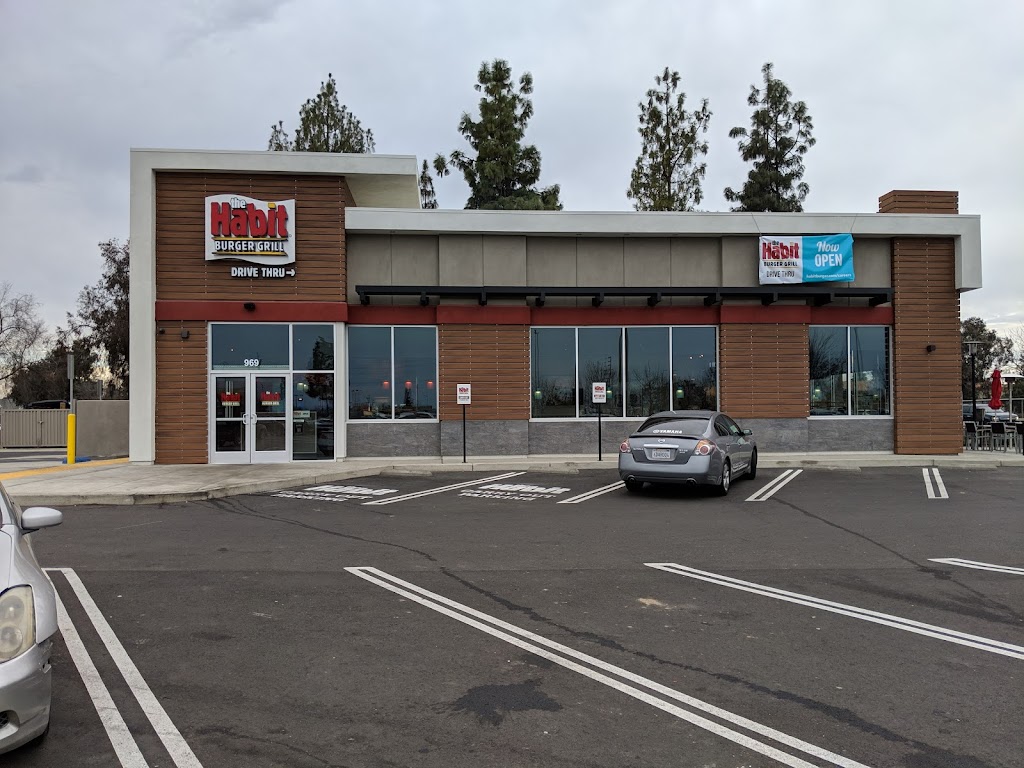 The Habit Burger Grill 93274
