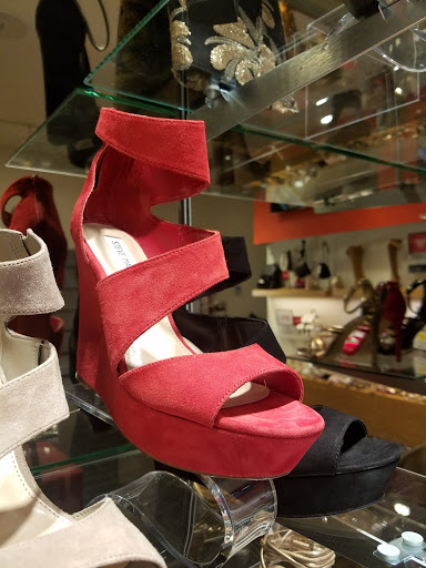 Shopping Mall «Charlottesville Fashion Square», reviews and photos, 1600 Rio Rd E, Charlottesville, VA 22901, USA