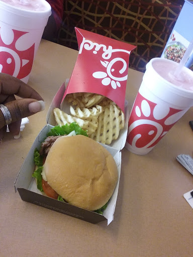 Fast Food Restaurant «Chick-fil-A», reviews and photos, 1065 Cleveland Ave, East Point, GA 30344, USA