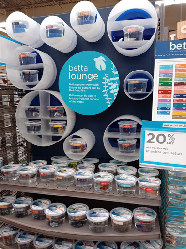 Pet Supply Store «Petco Animal Supplies», reviews and photos, 2435 N Hwy 67, Florissant, MO 63033, USA