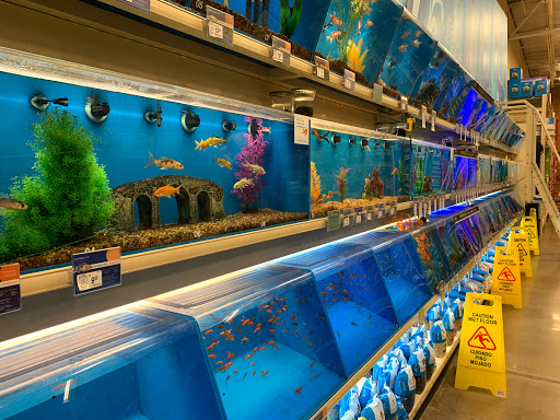 Pet Supply Store «PetSmart», reviews and photos, 11501 Metcalf Ave, Overland Park, KS 66210, USA