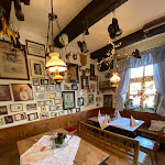 Photo n°7 de l'avis de Tom.u fait le 27/03/2022 à 14:19 sur le  château de Leutstetten à Starnberg