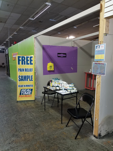 Shopping Mall «El Mercadito Mall», reviews and photos, 8011 E Washington St, Indianapolis, IN 46219, USA