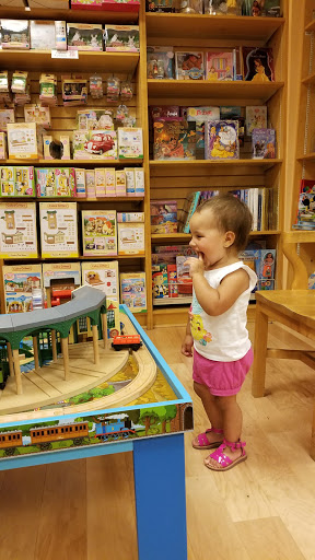 Book Store «Barnes & Noble», reviews and photos, 1076 Post Rd E, Westport, CT 06880, USA