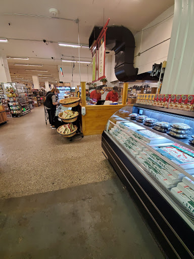 Grocery Store «Horrocks Farm Market», reviews and photos, 235 Capital Ave SW, Battle Creek, MI 49037, USA