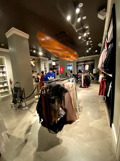 Clothing Store «Abercrombie & Fitch», reviews and photos, 1531 4th Ave, Seattle, WA 98101, USA