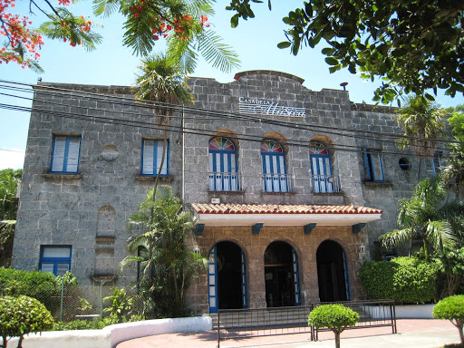 Rumba nightclubs in Havana