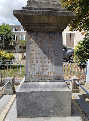 Monument aux Morts à Morlanne à Morlanne