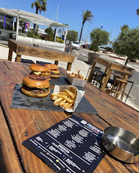 Plats et boissons du Restaurant de hamburgers Intense burger à Saint-Cyprien - n°12