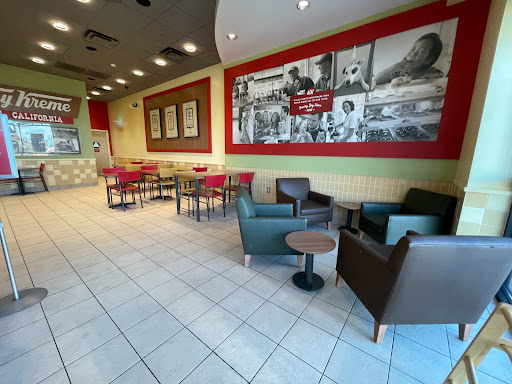 Bakery «Krispy Kreme Doughnuts», reviews and photos, 1024 W Gladstone St, San Dimas, CA 91773, USA