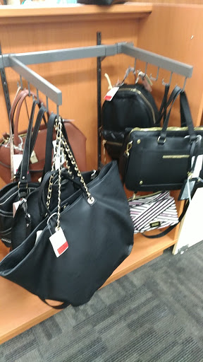 Shopping Mall «Townline Square Shopping Center», reviews and photos, 533 S Broad St, Meriden, CT 06450, USA