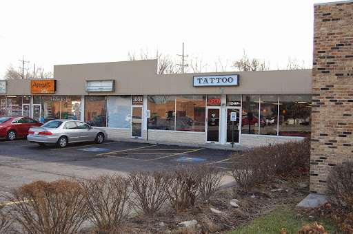 Tattoo Shop «Color Theory Tattoo», reviews and photos, 1047 E St Charles Rd, Lombard, IL 60148, USA