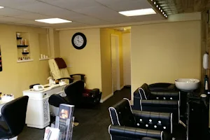 House of Glam Hair / Beauty Salon Tonna image