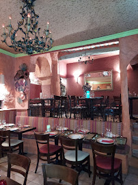 Atmosphère du Restaurant français Le Chaperon Rouge - Restaurant Cannes - n°4