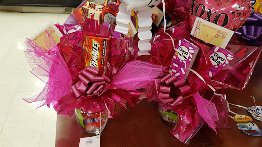 Grocery Store «Kroger», reviews and photos, 4080 E Blue Grass Rd, Mt Pleasant, MI 48858, USA