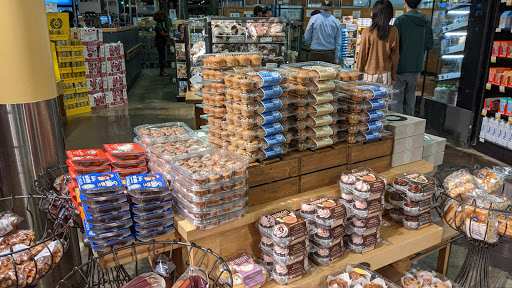 Grocery Store «Whole Foods Market», reviews and photos, 5880 Centre Ave, Pittsburgh, PA 15206, USA