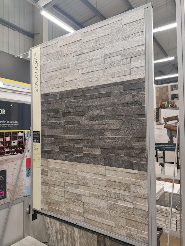 Comments and reviews of Topps Tiles Northampton Orbital Park