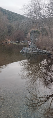 Le Plan d'eau à Ansignan