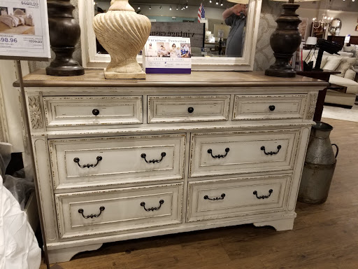 Furniture Store «Ashley Furniture HomeStore», reviews and photos, 25415 I-45, Spring, TX 77380, USA