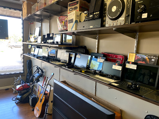 Pawn Shop «14k Pawn & Exchange», reviews and photos, 28975 Woodward Ave, Berkley, MI 48072, USA