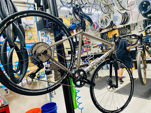 Bicycle Store «Fullerton Bicycles», reviews and photos, 424 E Commonwealth Ave, Fullerton, CA 92832, USA