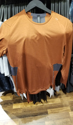 Sportswear Store «lululemon», reviews and photos, 8066 Tysons Corner Center k4au, McLean, VA 22102, USA