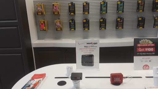 Cell Phone Store «TCC, Verizon Wireless Premium Retailer», reviews and photos, 821 Gap Newport Pike, Avondale, PA 19311, USA