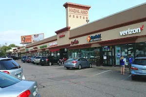 Highland Center shopping center image