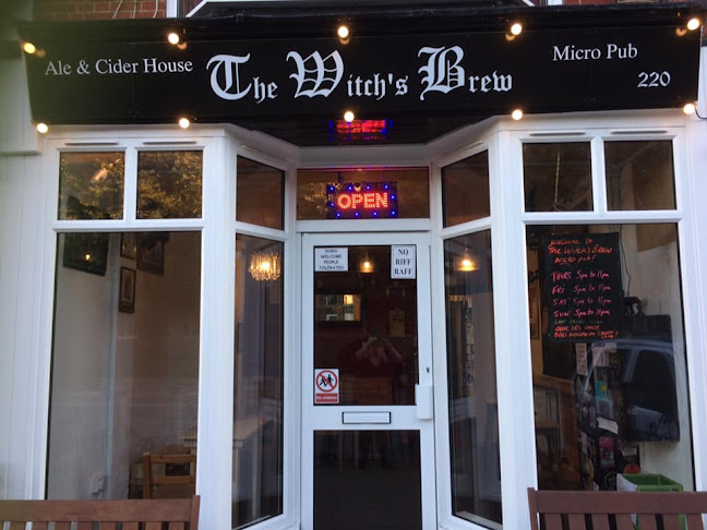 The Witch's Brew Micro Pub - Pub