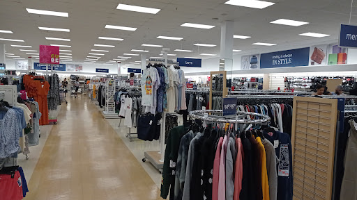 Department Store «Marshalls», reviews and photos, 2175 E Semoran Blvd, Apopka, FL 32703, USA