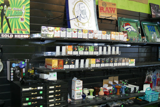 Tobacco Shop «Hypnotized Smoke Shop», reviews and photos, 2967 Patterson Rd, Florissant, MO 63031, USA