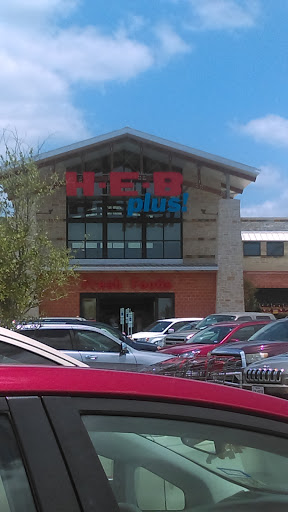 Grocery Store «H-E-B plus!», reviews and photos, 2965 I-35, New Braunfels, TX 78130, USA
