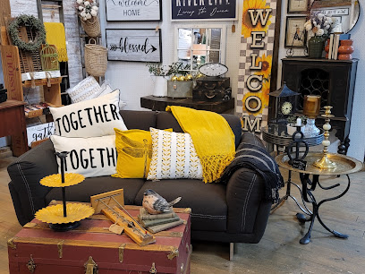 Simply Swank Home Decor & Signs