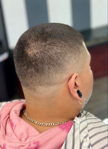 Barber Shop «LEGENDARY BARBERSHOP», reviews and photos, 754 W Kettleman Ln, Lodi, CA 95240, USA