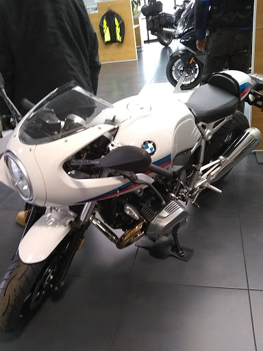 BMW Motorcycle Dealer «BMW Motorcycles Southeast Michigan», reviews and photos, 14855 Sheldon Rd, Plymouth, MI 48170, USA