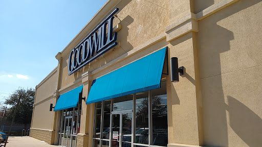 Thrift Store «Goodwill Thrift Store - Lenox Pointe», reviews and photos