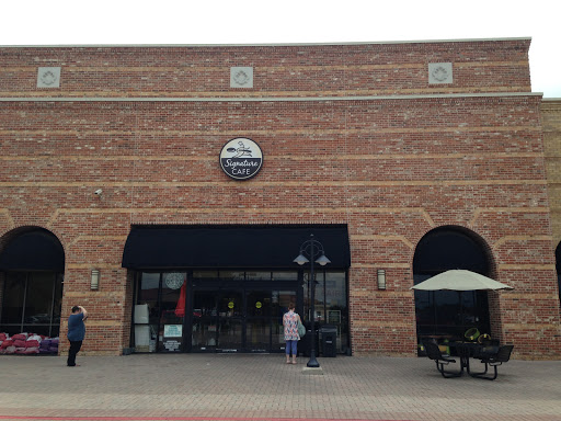 Grocery Store «Tom Thumb», reviews and photos, 4010 N MacArthur Blvd, Irving, TX 75038, USA