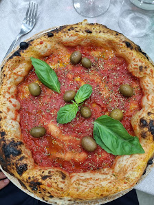 Ristorante pizzeria Del Massico Piazza Limata, 2, 81030 Falciano del Massico CE, Italia