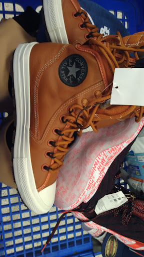 Clothing Store «Ross Dress for Less», reviews and photos, 1421 NE 163rd St, North Miami Beach, FL 33162, USA