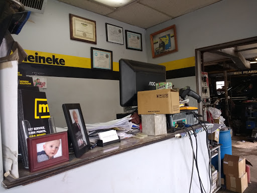 Auto Repair Shop «Meineke Car Care Center», reviews and photos, 972 Main St, Winchester, MA 01890, USA
