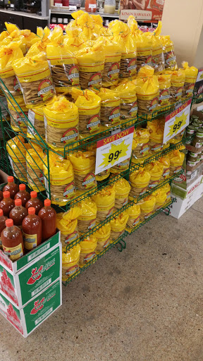 Grocery Store «Supermercado Nuestra Familia», reviews and photos, 1826 Vinton St, Omaha, NE 68108, USA