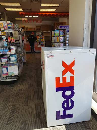 Print Shop «FedEx Office Print & Ship Center», reviews and photos, 3992 Barranca Pkwy a, Irvine, CA 92606, USA