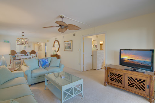 Vacation Home Rental Agency «Kingfisher Vacations», reviews and photos, 2402 Palm Ridge Rd #1, Sanibel, FL 33957, USA