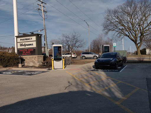 Drug Store «Walgreens», reviews and photos, 1303 Wehrli Rd, Naperville, IL 60565, USA